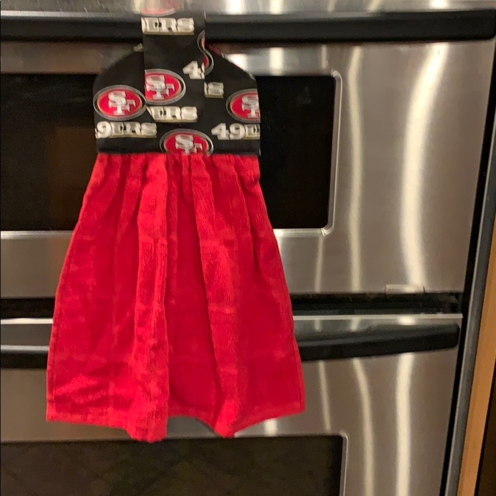 Hand towel to dry your hands